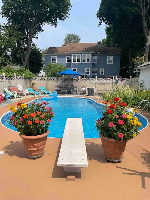 *Berkshire's Sweet Spot-Spa open year round