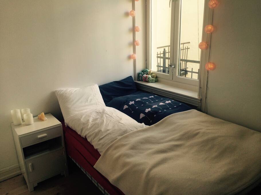 Bedroom 1. Two persons. The bed is 1,2mx2m – for two people who like each other.