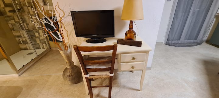 Nid Douillet, Proche D'aubagne En Provence - Carnoux-en-Provence