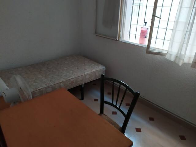 Habitación Acogedora para pasar alguna noche