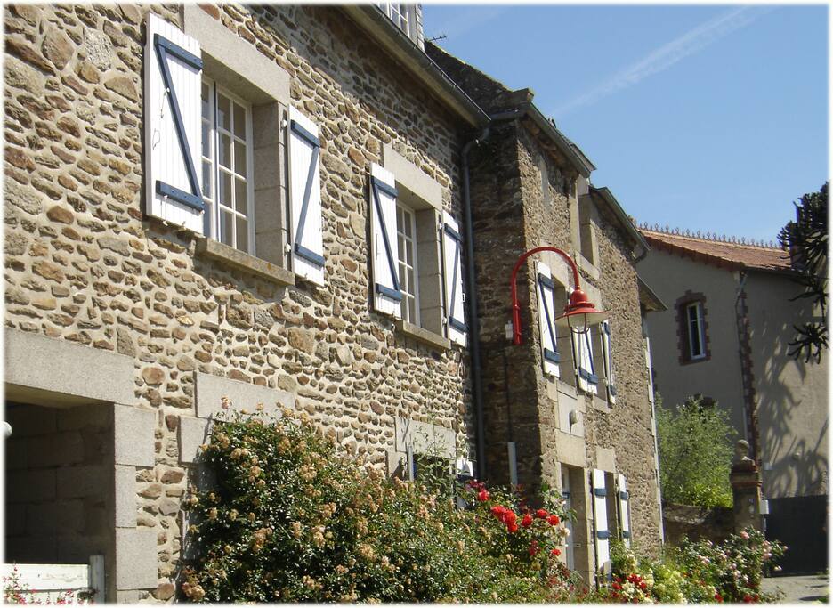 Maison en pierre avec vue sur la rance