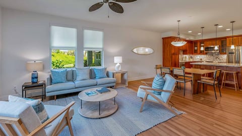 Luxury Condo with Pool, Gym, Golf Course, AC