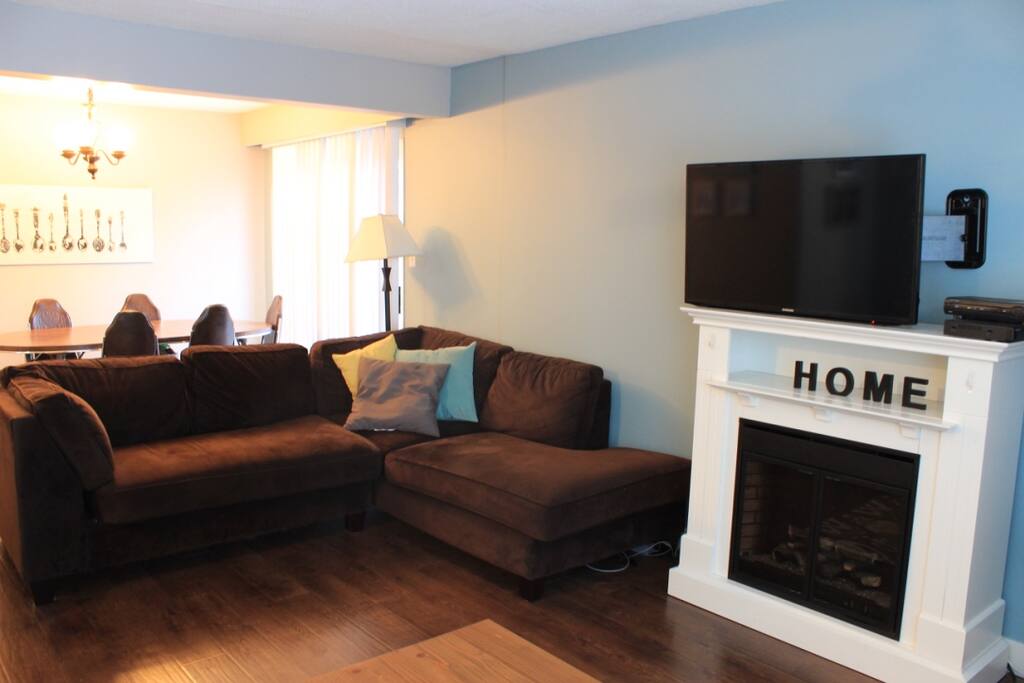Enjoy gathering in the living room, for a movie or games!