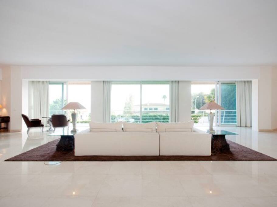 Living room with breathtaking sea view