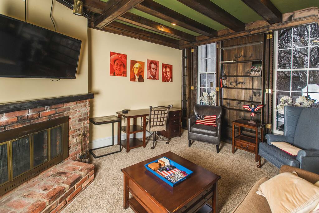 Living Room & Desk area