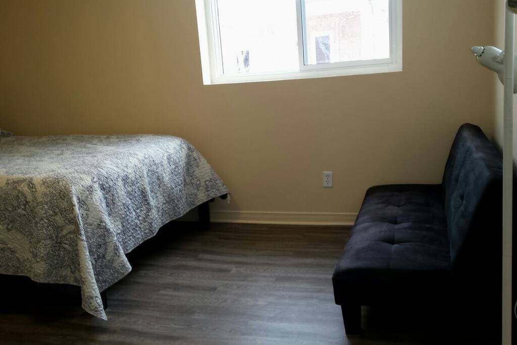 Queen Size Bed with Single Futon