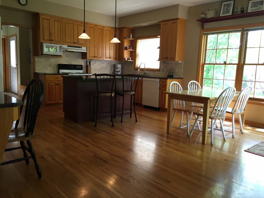 Large kitchen! Sliding door to deck.