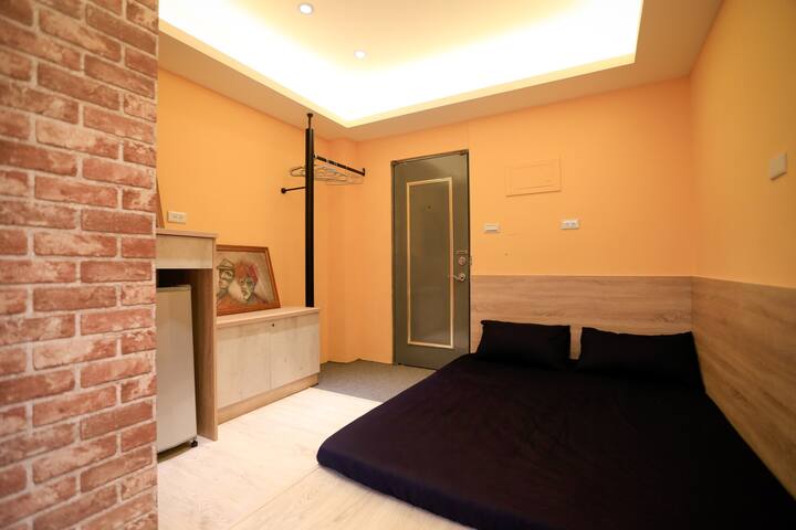 April's modern, cozy apartment