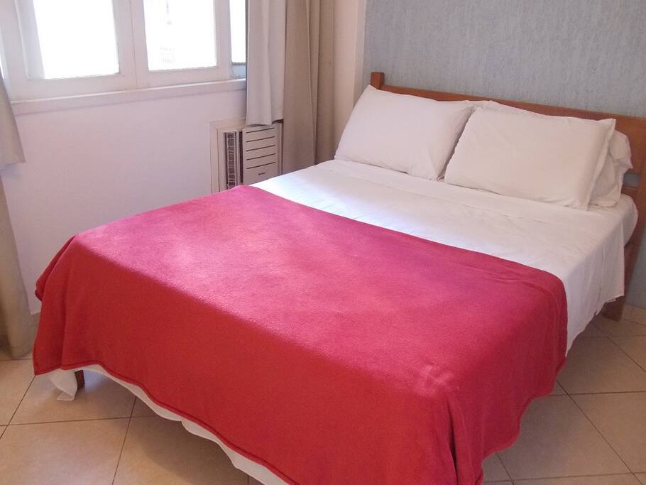 Quarto 1, suite (cama de casal, ar)