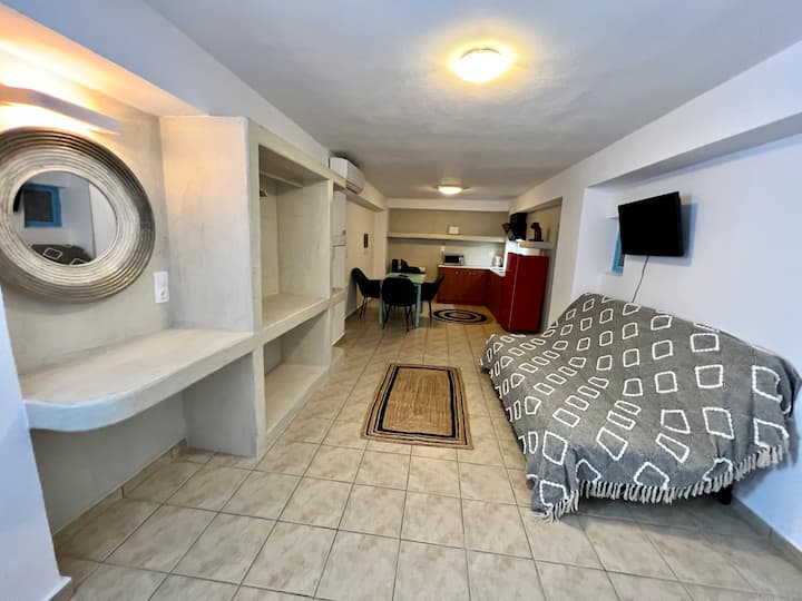 მისაღები ოთახი 1