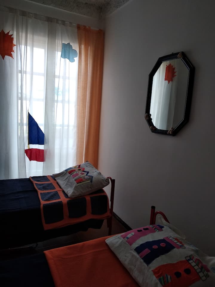 Спалня 2
