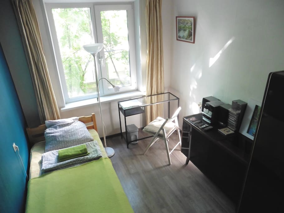 Ваша уютная светлая комната -- Your cozy bright room