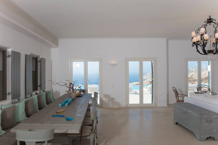 Chef included by Fantasia Villas: Villa Madison