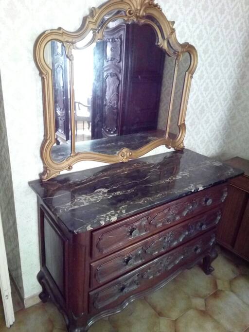 Camera da letto: Comò anni 40