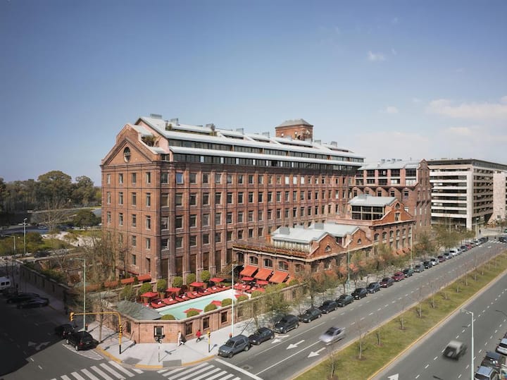 Exclusive studio in Hotel FAENA