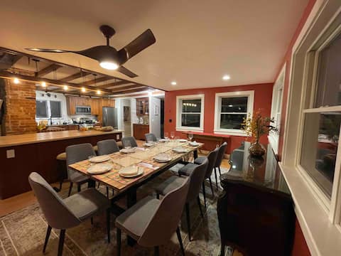 Keene Center Farmhouse: Large & Cozy + Hot Tub