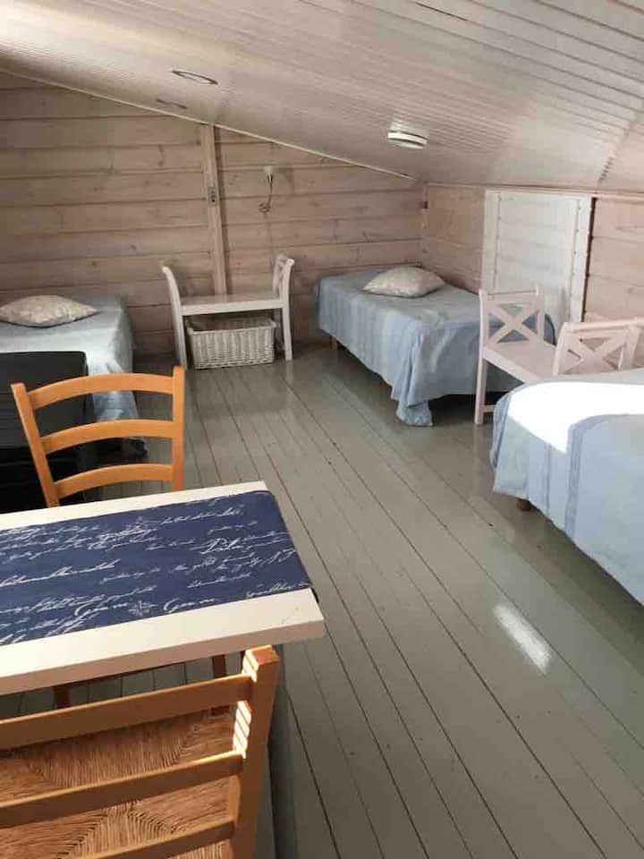 Ghorofa ya juu ya roshani