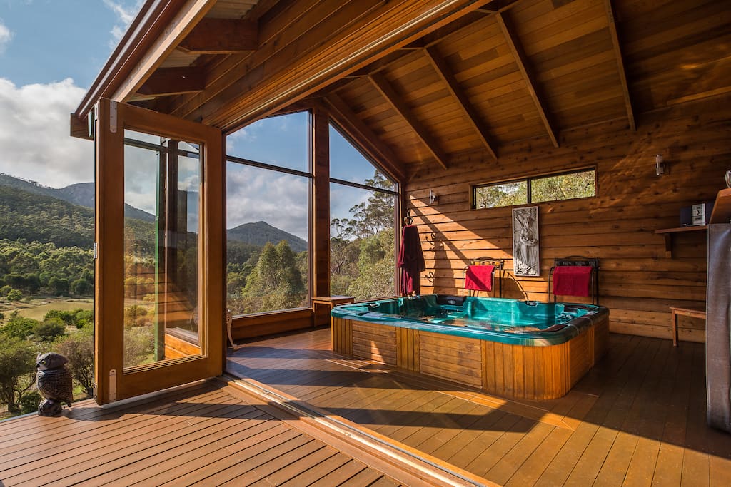 Heated Spa with Spectacular views