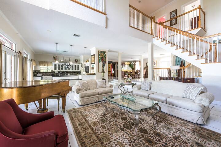 Country State Colonial House gallery image 3