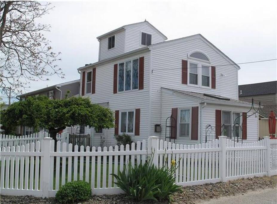 Cozy Milford Beach House Houses for Rent in Milford, Connecticut