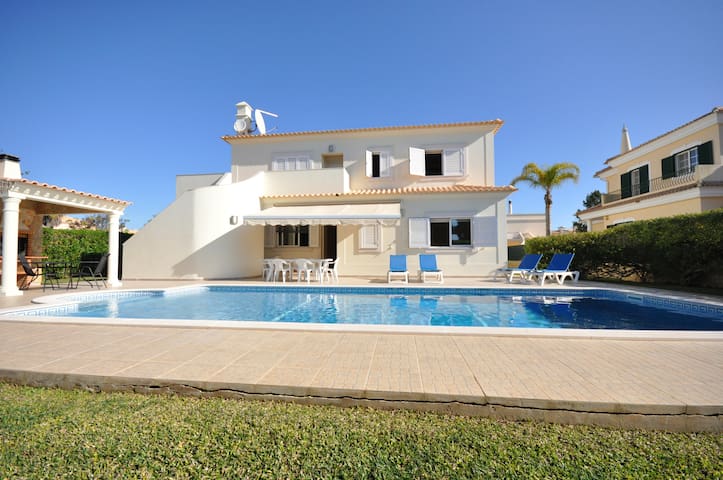 Vilamoura Villas managed Airbnb listing 1