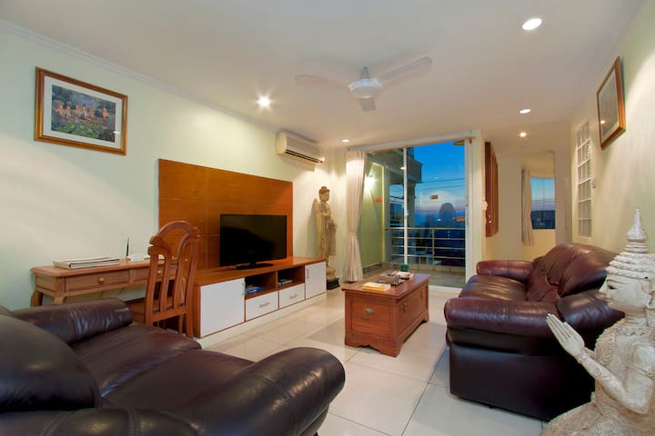 Argyle 1 Bed (14) 80 m2 Phratamnak