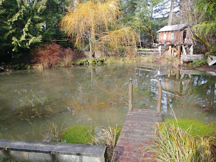 Pond view at "My Chosen Retreat" tranquil 700 sqft
