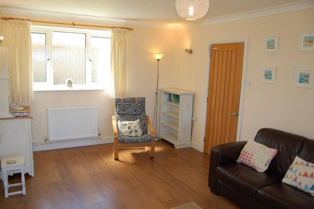 Chestnut Cottage - Lounge