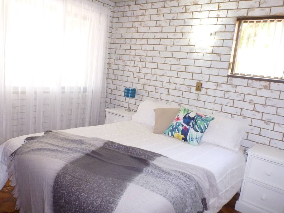 Master Queen bed