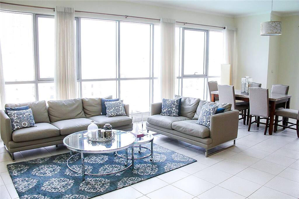 Welcome to luxury living at the heart of Dubai