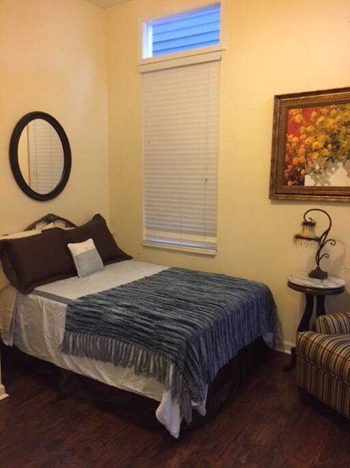 1st Floor Bedroom with Full Sized Bed
