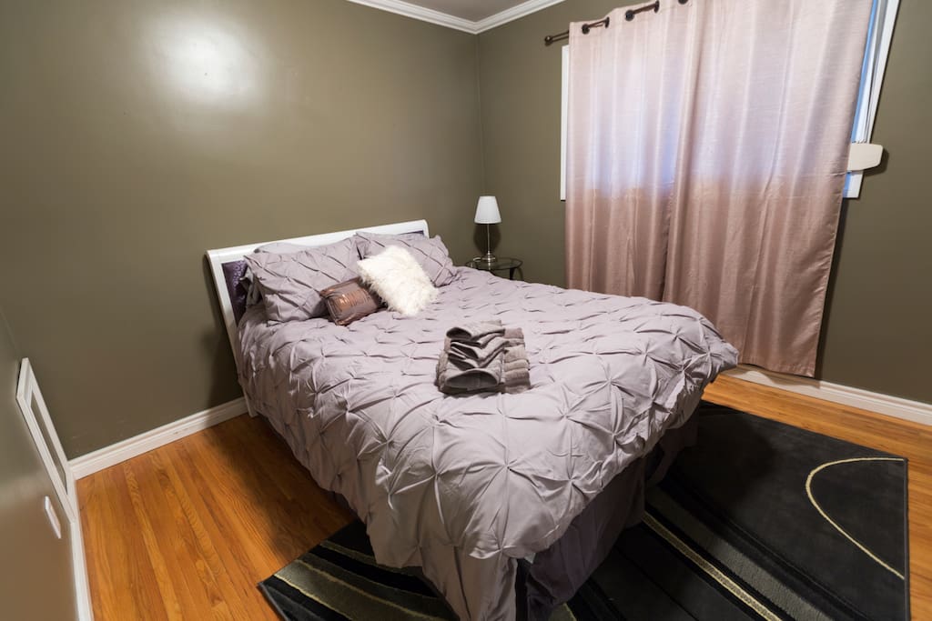 Queen Bedroom Grey
