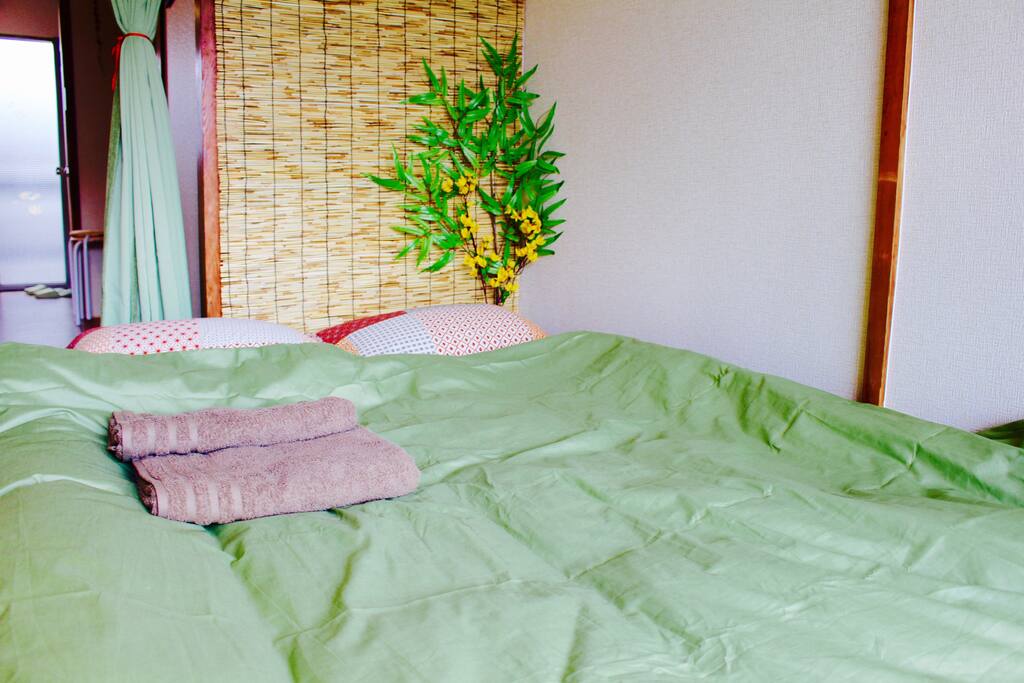 Private House. Double size bed