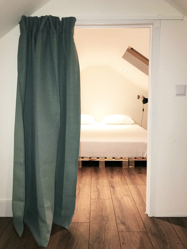 Slaapkamer vide (laag plafond)