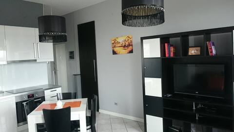 Bright Mountain Apartment