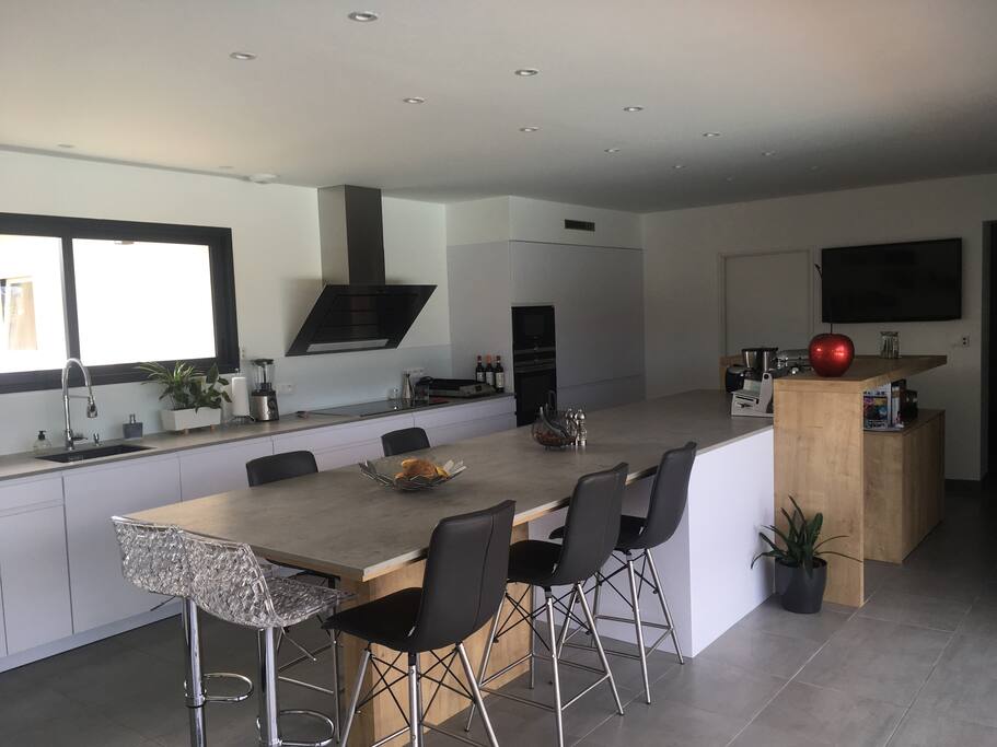 cuisine avec tv