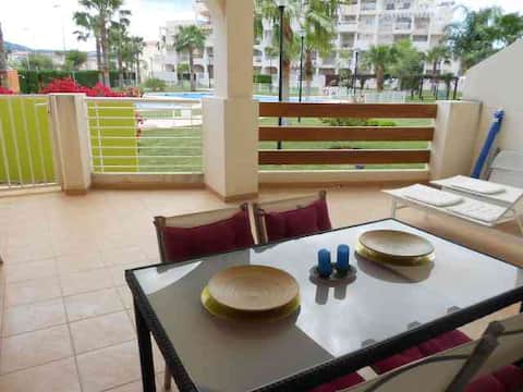 Apar. lujo para 5, planta baja salida a piscina