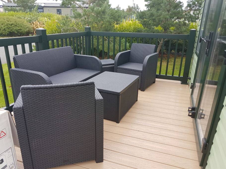 outside seating on the deck