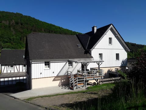 Popular Airbnb listing: Ortmann vacation home in Biedenkopf-Weifenbach in Marburg Biedenkopf