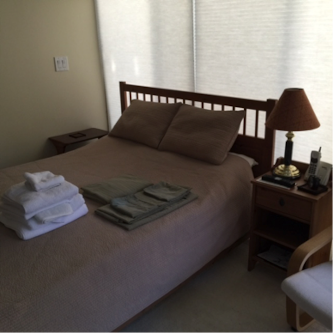 Queen Size Bed, very comfy