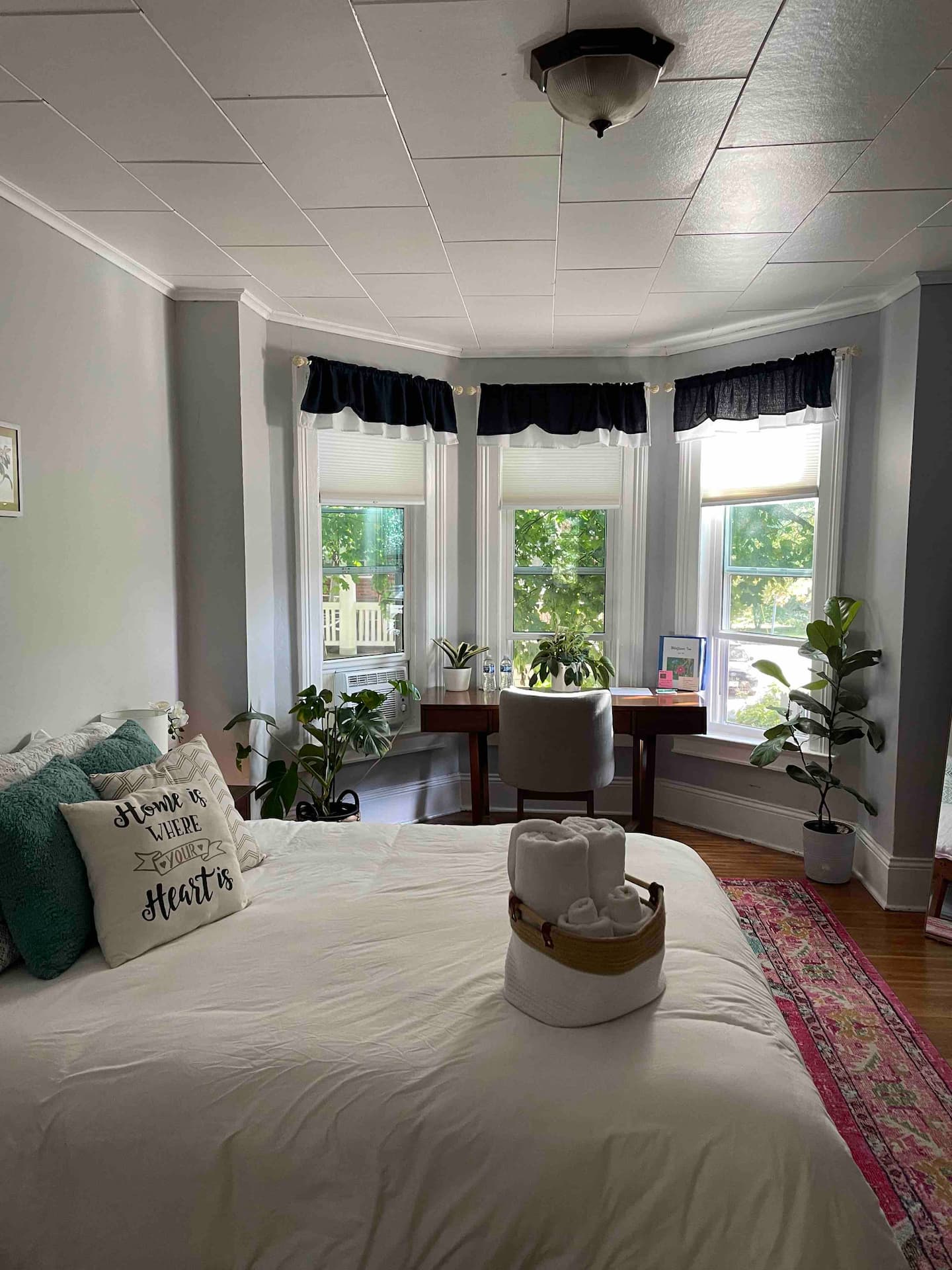 Orchid Room