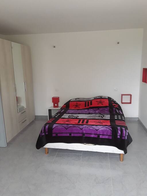 grande chambre lumineuse