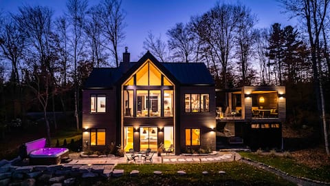 Le Fidèle – Scandinavian, Lakefront, View & Spa!