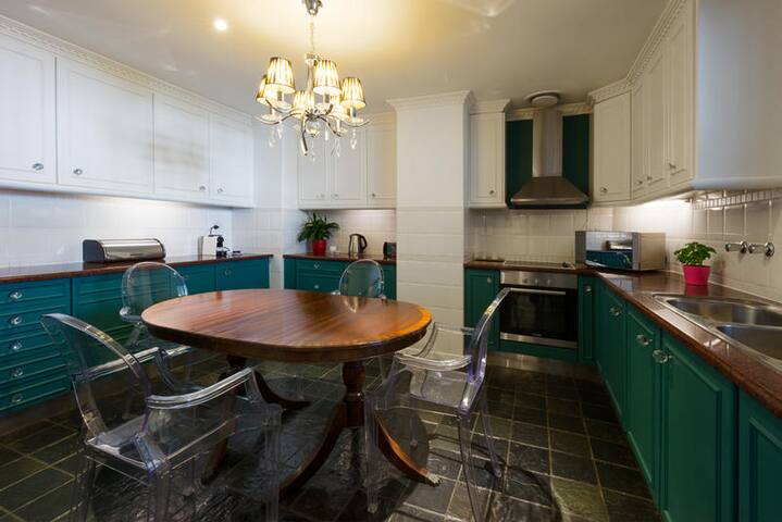 3 Bedroom Apartment gallery image 2