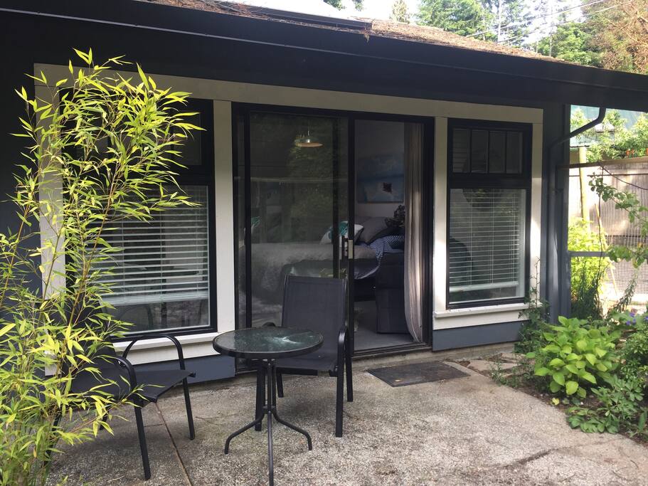 Relax in the sun. Also a perfect enclosure for your dog to get out too, but not stray too far!