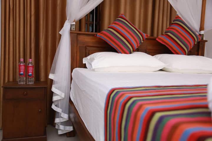 หมายเลขห้อง 207