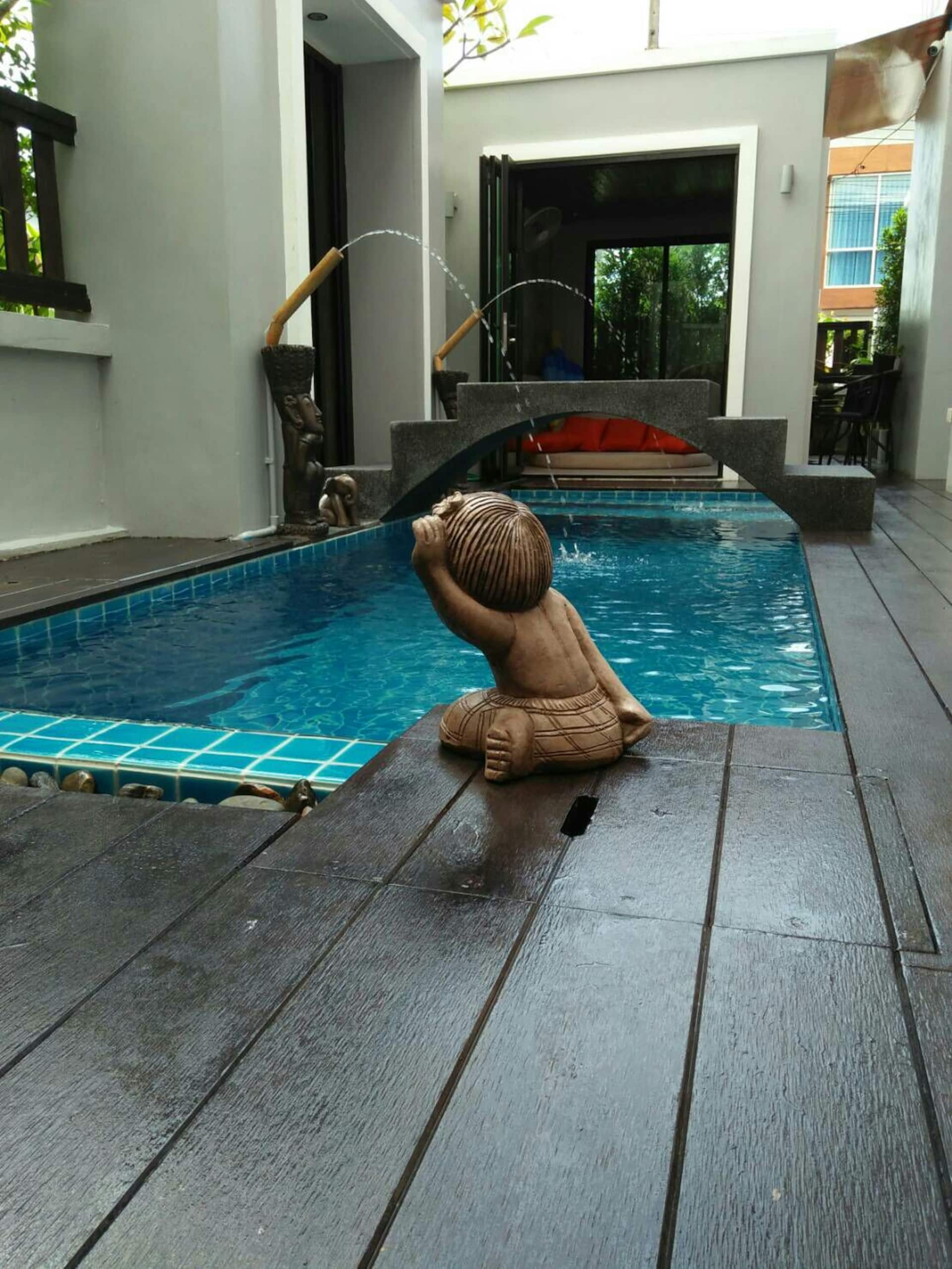 Private Venice Style Plunge Pool...24 hrs