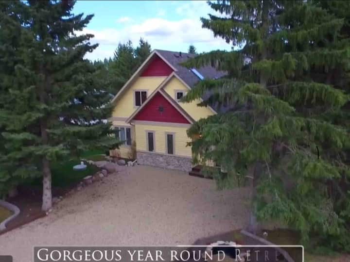 Lake home a minute away from pigeon Lake. Cottages for Rent in Westerose, Alberta, Canada