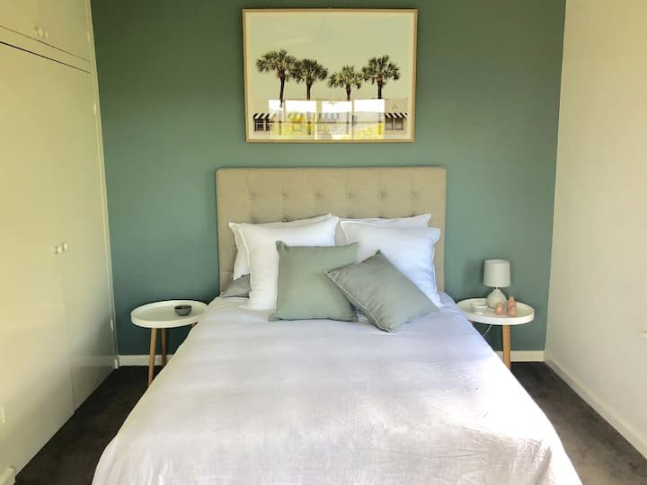 Chambre principale avec vue sur Arthurs Seat et Red Hill