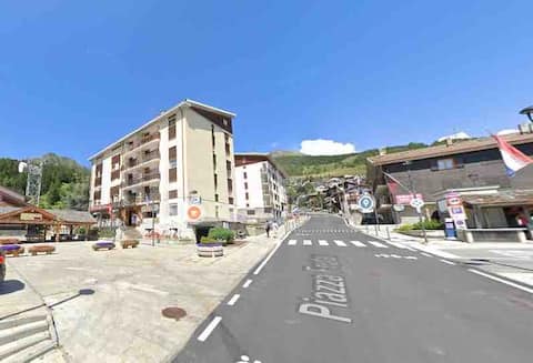 Large three-room apartment facing the ski lifts